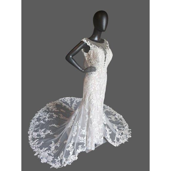 NWOT Ivory/Cappuccino Illusion Bodice Fit/Flare Wedding Gown  - Mori Lee - Picture 3 of 16